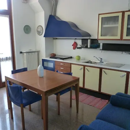Tatil Evi Maggiore Arona